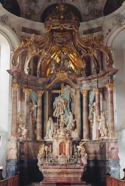 Baldachinaltar im Endzustand